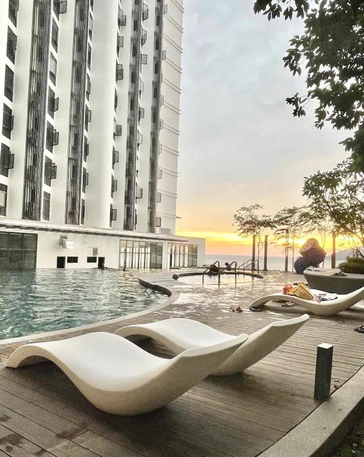 The Shore 12, By Hypnossuites Pangsapuri