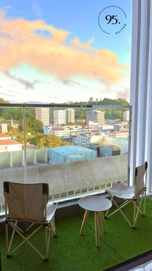 Pangsapuri The Shore 12, By Hypnossuites Kota Kinabalu